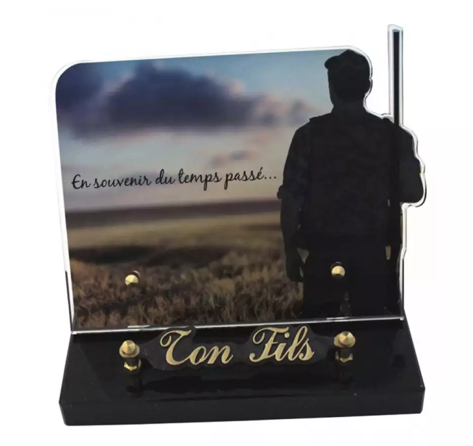 Plaque funéraire galbée